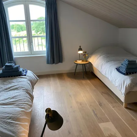 Private House With Vineyard View Apartment *